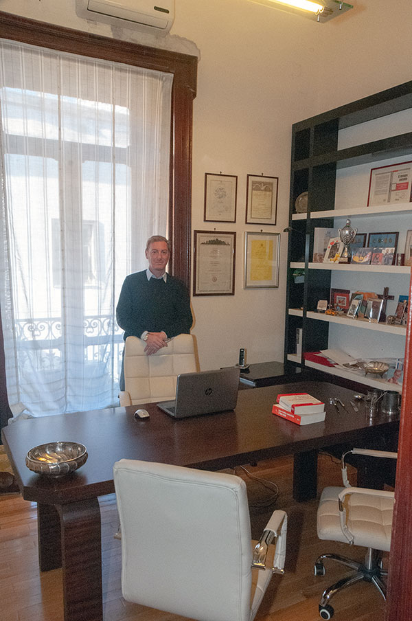 Lo studio del dott. Luca Vairano